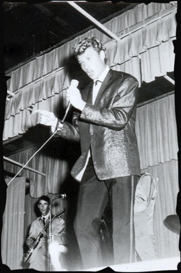 Click to zoom the image